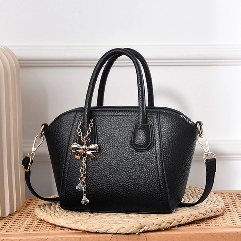 Borsa A Mano Tote In Pelle PU Grana Litchi Con Pendente A Fiocco Di Farfalla Nappa Elegante Borsa A Tracolla Per Donna