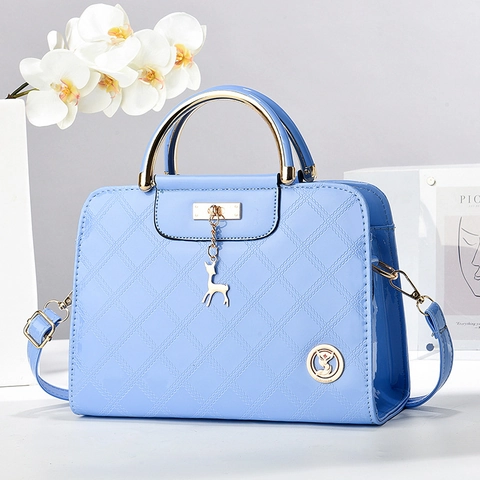 Borsa A Mano Donna Pelle PU Lucida Trapuntata Manico In Metallo Borsa A Tracolla Borsa A Spalla Ciondolo Cervo Elegante Alla Moda