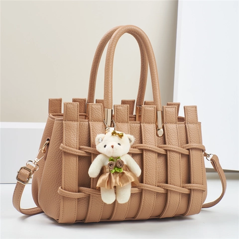 Women Woven PU Leather Handbag Large Capacity With Detachable Shoulder Strap And Cute Bear Pendant Fashionable Trendy
