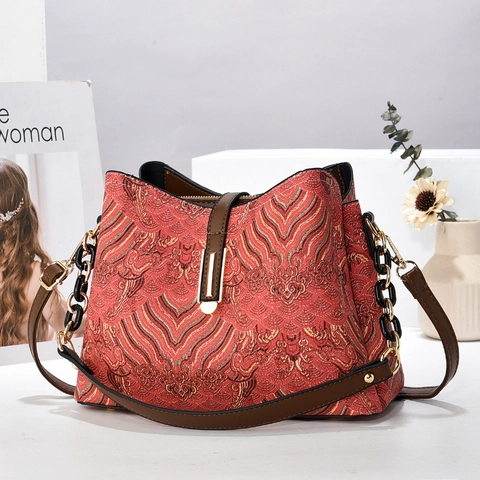 Bolso de Cubo de Jacquard Vintage para Mujer Retro Patrón de Nubes Bolso de Hombro Con Cadena Ribete de Cuero PU
