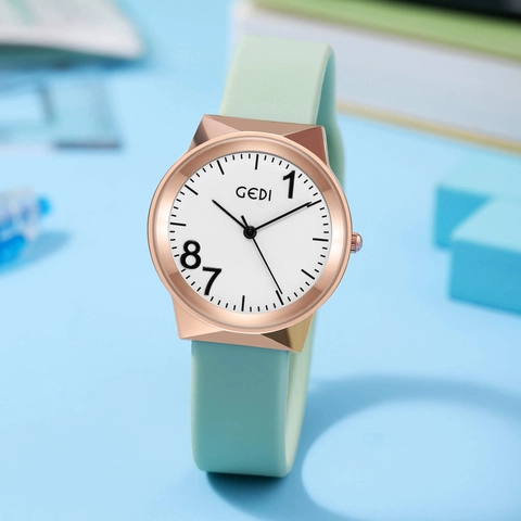 Women Quartz Watch Silicone Strap Waterproof Artistic Large Numbers Rose Gold Case Fashion Casual Wristwatch