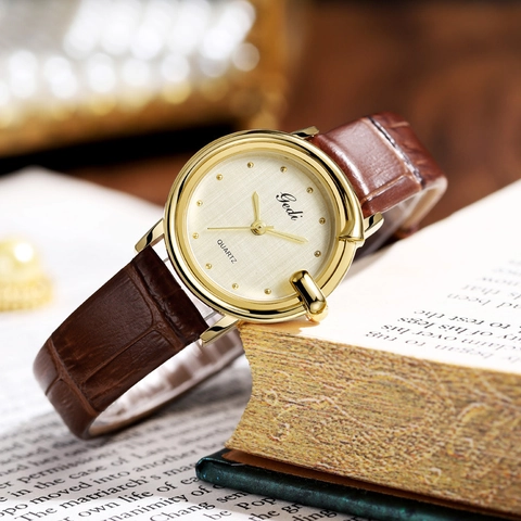 Women Retro Quartz Watch Vintage Luxury Ladies Wristwatch With Crocodile Pattern Leather Strap Waterproof Round Dial
