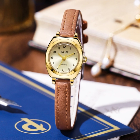 Women Quartz Watch Retro Elegant Minimalist Small Square Case Leather Strap Waterproof Wristwatch Ladies