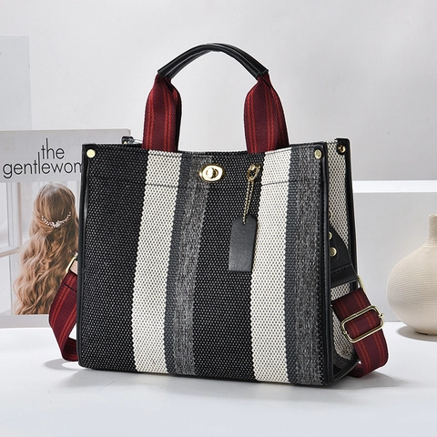 Borsa Tote In Tela A Righe Grande Capacità Con Finiture In Pelle PU Chiusura A Rotazione In Metallo E Tracolla Rimovibile Donna