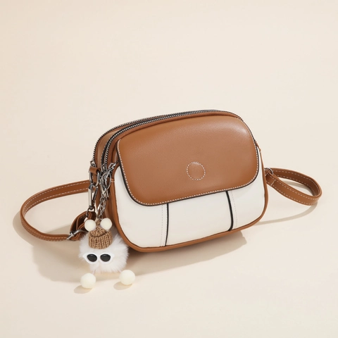 Bolso Bandolera Mujer Cuero PU Múltiples Bolsillos Con Cremallera Color De Contraste Bolso De Hombro Moda Con Accesorio Colgante Monstruo Felpa