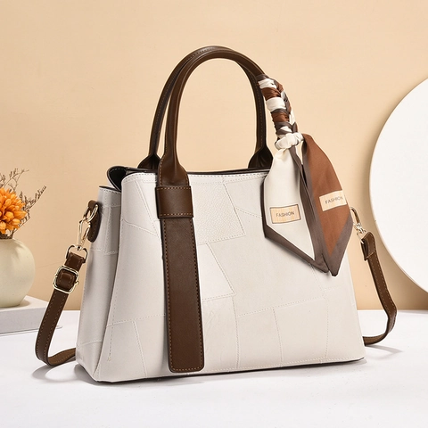 Mode Femmes Sac À Bandoulière Cuir PU Grande Capacité Design Patchwork Avec Foulard En Satin Poignée Supérieure Sac À Main Quotidien