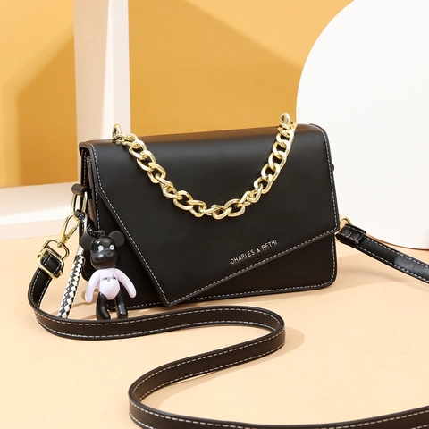 Women Crossbody Bag PU Leather Thick Gold Chain Small Square Shoulder Bag With Bear Pendant For Fashionable Ladies