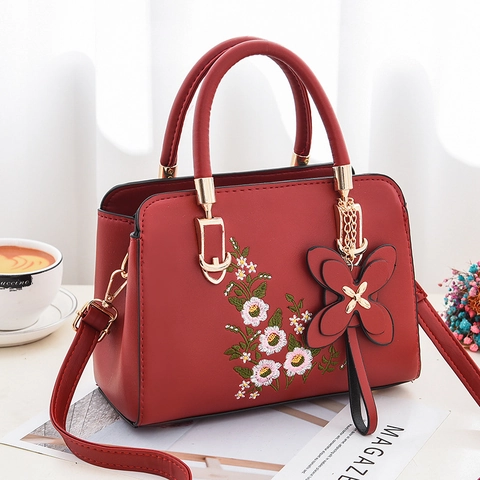Borsa A Mano Da Donna In Pelle PU Ricamo Floreale Ciondolo Farfalla Borsa A Tracolla Elegante