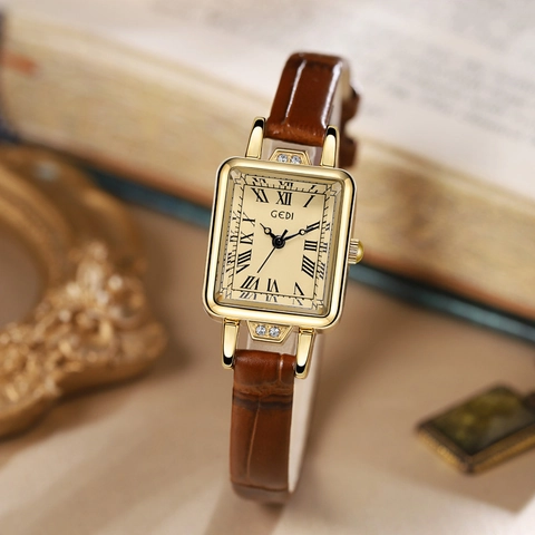 Women Quartz Watch Rectangular Vintage Retro Roman Numerals Leather Strap Waterproof Elegant Rhinestone Wristwatch