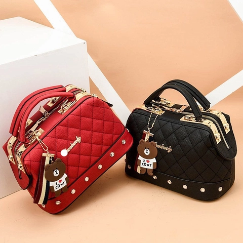 Boston Handbag PU Leather Quilted Rhombic Pattern Metal Studs Zipper Closure Top Handle Shoulder Bag Women Chic