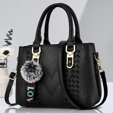 Damen PU Leder Handtasche Mit V-Stich Gewebte Textur Abnehmbarem Schultergurt Und Pompon Anhänger