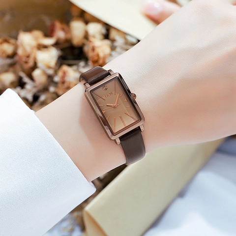 Orologio Da Polso Al Quarzo Da Donna Cassa Rettangolare In Lega Cinturino In Pelle Resistente All'acqua Vintage Elegante