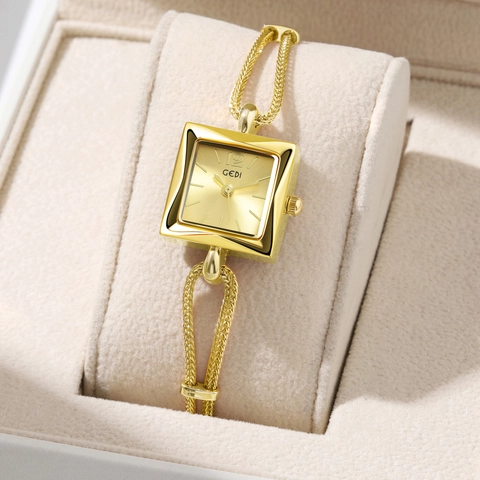 GEDI Montre à Quartz pour Femme Cadran Carré Vintage Avec Bracelet en Chaîne Tressée en Alliage Bijoux de Mode Étanche pour Femme