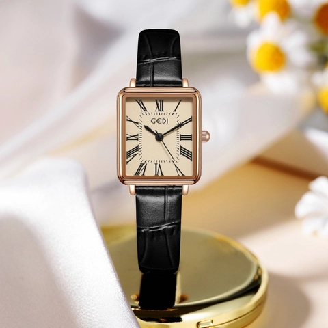 Retro Square Women Quartz Watch Roman Numerals Dial Leather Strap Waterproof Elegant Fashion Wristwatch