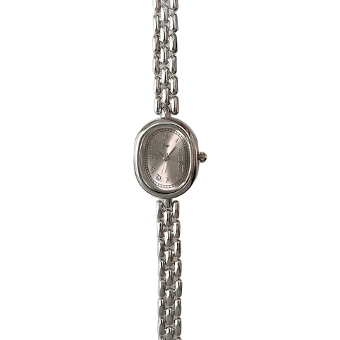 Elegant Women Quartz Watch Vintage Oval Dial Alloy Link Bracelet Roman Numeral Indices Casual Fashion Wristwatch