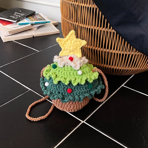 Kids Crochet Christmas Tree Shoulder Bag Knitted Yarn Crossbody Purse Cartoon Cute Holiday Party Accessory For Boys Girls
