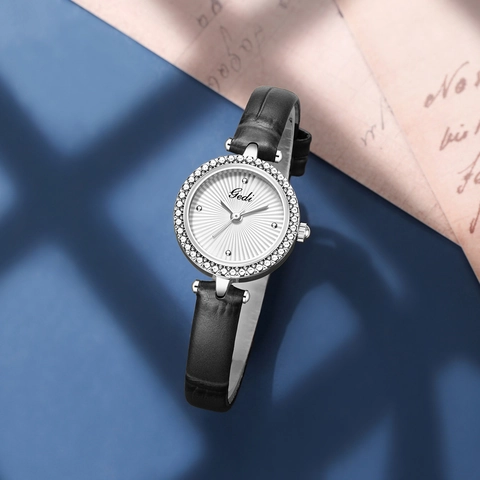 Women Fashion Quartz Watch Sunray Texture Dial Rhinestone Bezel Leather Strap Elegant Minimalist Wristwatch Analog