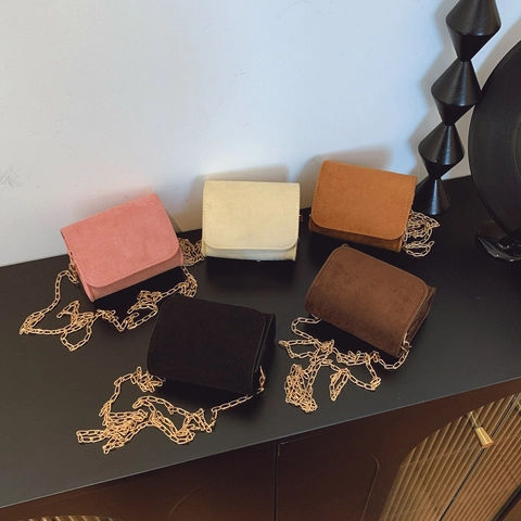 Mini Bolso De Hombro Para Niños PU Tipo Gamuza Cadena Dorada Color Liso Solapa Bolso Cruzado Para Niños Pequeños Elegante