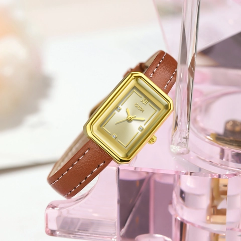 Women Rectangle Quartz Watch Vintage Elegant Alloy Case Leather Strap Waterproof Rhinestone Roman Numeral Wristwatch
