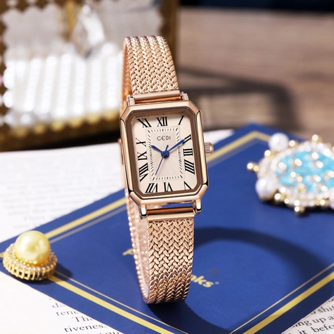 Orologio Al Quarzo Da Donna Cassa In Lega Rettangolare Quadrante Con Numeri Romani Cinturino In Maglia Di Acciaio Inossidabile Stile Vintage