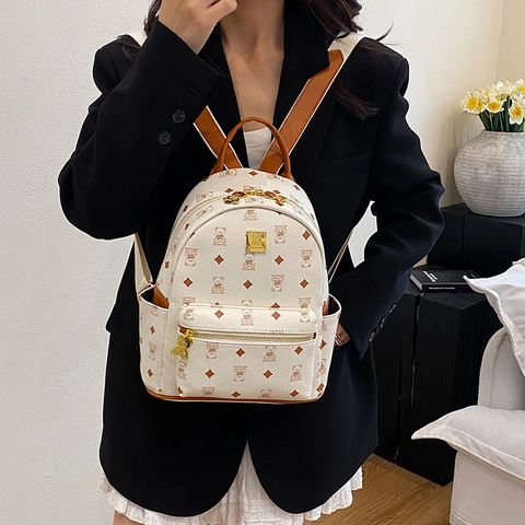 Mode Rucksack PU Leder Bär Druck Monogramm Diamant Muster Goldene Hardware Lässige Reise Schule Tasche Für Damen