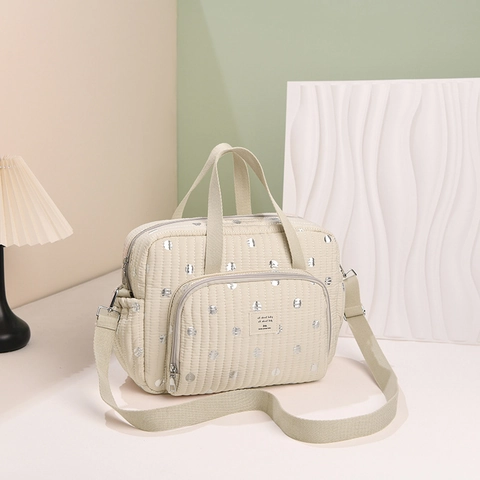Quilted Large Capacity Diaper Shoulder Bag Silver Dot Print Multi Functional Travel Tote For Moms Waterproof Lightweight