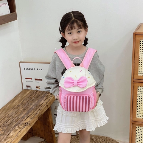 Nylon Kids Cartoon Backpack Cute Shark And Bow Design Lightweight Breathable School Bag For Toddlers Kindergarten