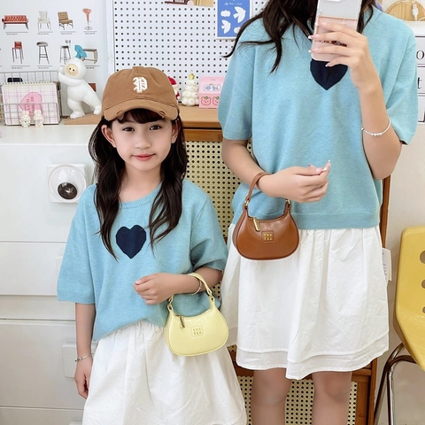 Kids Mini Crescent Shoulder Bag PU Leather Fashion Half Moon Crossbody Handbag With Metal Chain For Boys Girls