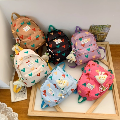 Sac À Dos Enfants Imprimé Cœur Nylon Cartable Pour Tout-Petits Garçons Filles Avec Pendentif En Peluche Style Doux