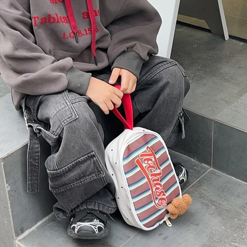 Mini Borsa A Mano Per Bambini In Tessuto Composito A Righe Con Stampa Di Lettere E Ciondolo Orsetto