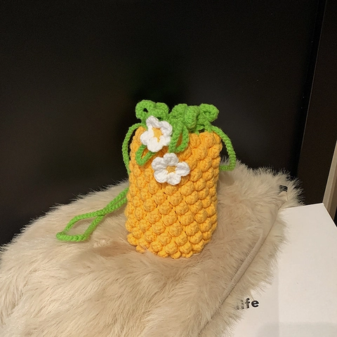 Handgemachte Gehäkelte Ananas Umhängetasche Gestrickte Wolle Eimer Crossbody Tasche Süße Neuheit Frucht Design