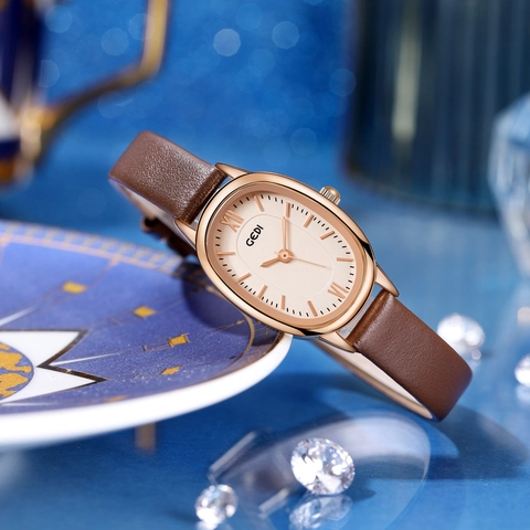 Women Quartz Watch Retro Oval Alloy Case Leather Strap Waterproof Vintage Fashion Elegant Wristwatch