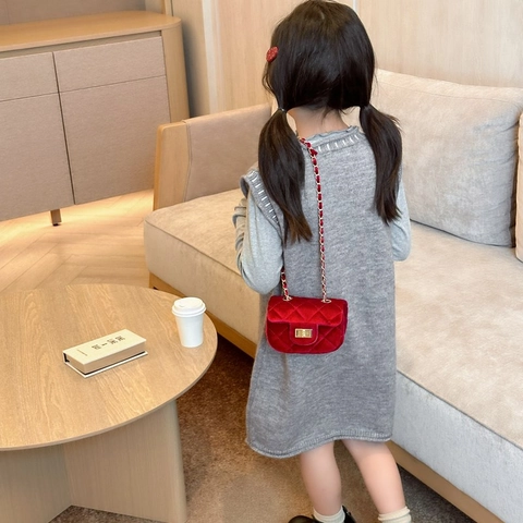 Girls Mini Crossbody Bag Velvet Quilted Golden Metal Lock Chain Strap Chic Fashion Accessory For Toddler Kids