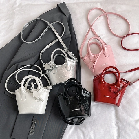 Mini Borsa A Secchiello Pelle PU Effetto Rughe Metallico Borsa A Mano Tracolla Con Ciondolo Stella E Fiocco