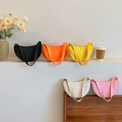 Bolso Bandolera Niño Lona Semicírculo Forma De Luna Correa Ajustable Estilo Coreano Color Sólido Para Niños Y Niñas