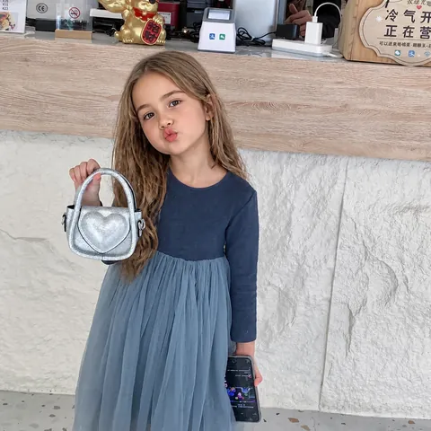 Mini Herzform Pailletten Glitzer Umhängetasche Für Mädchen Mit Metallkette PU Leder Mode Schultertasche