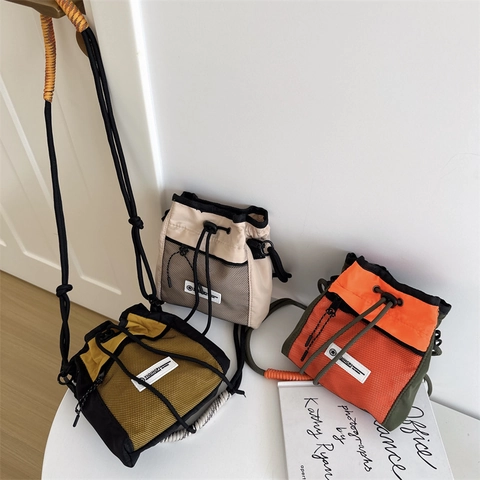 Sac Bandoulière En Nylon Pour Enfants Poche Filet Cordon Sac À Épaule Sport Extérieur Style Gorpcore Garçons Filles