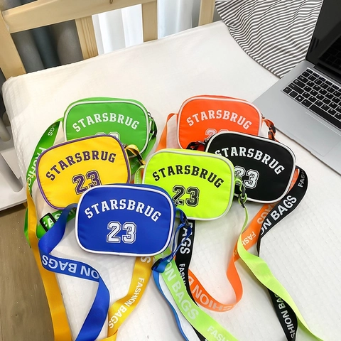 Kinder Crossbody Tas Nylon Letter Print Sportieve Messenger Bag Voor Jongens En Meisjes Coole Reistas Verstelbaar