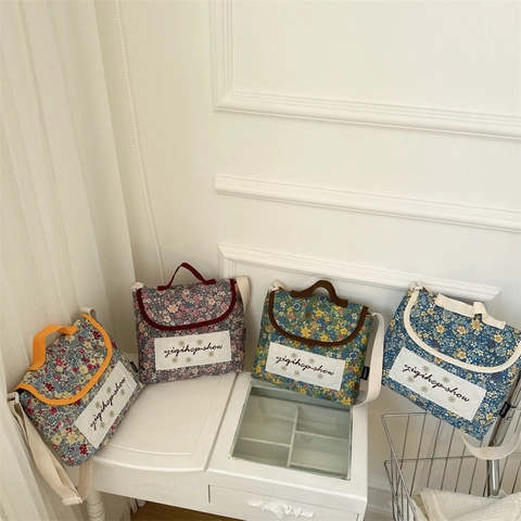 Kinderschultertasche Blumenmuster Nylongewebe Niedliche Umhängetasche Verstellbarer Riemen Für Jungen Mädchen