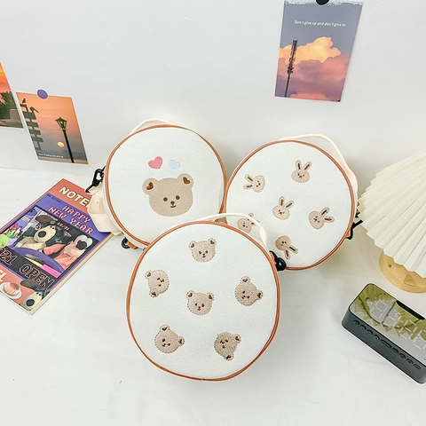 Leuke Ronde Mini Rugzak Canvas Cartoon Beer Borduurwerk Kleuterschool Schooltas Voor Peuters Meisjes Jongens Verstelbaar