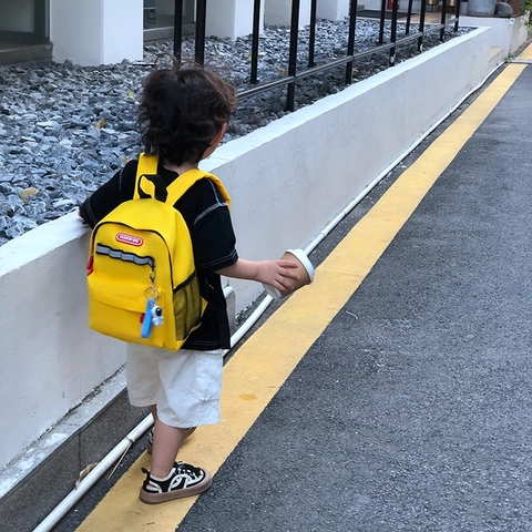 Kids Backpack Contrast Color Canvas School Bag With Reflective Strip And Astronaut Pendant For Preschool Boys Girls