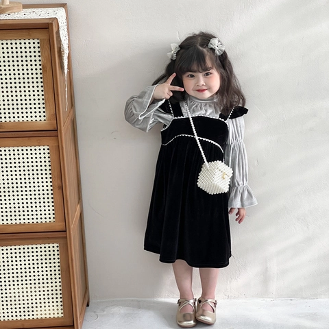 Handmade Beaded Artificial Pearl Mini Crossbody Bag Cube Shape Fashion Accessory For Little Girls Elegant Beaded Shoulder Purse