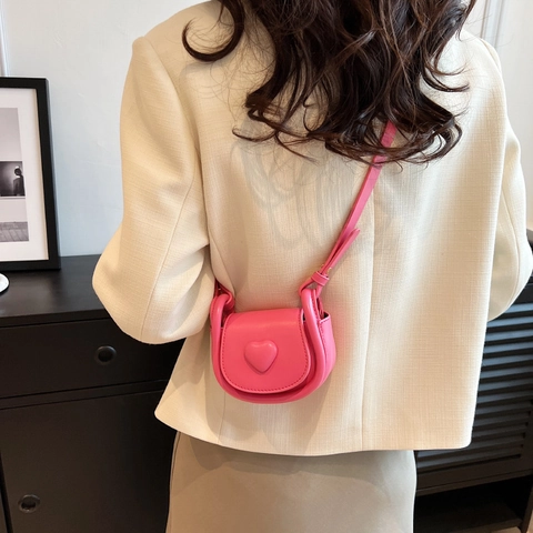 Korean Fashion Women Heart Decor Mini Crossbody Bag PU Leather Sweet Saddle Shoulder Bag For Daily Matching
