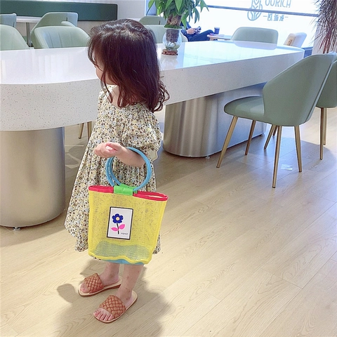 Kids Mesh Handbag Contrast Color Flower Patch Summer Beach Tote Bag With Round Handle For Toddler Girls Fashion