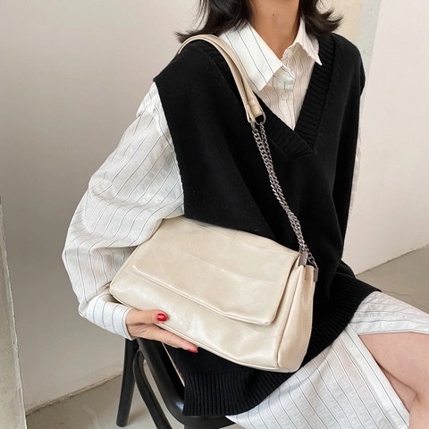 Women PU Leather Square Shoulder Bag With Chain Strap Quilted Stitching Magnetic Closure Retro Crossbody Handbag
