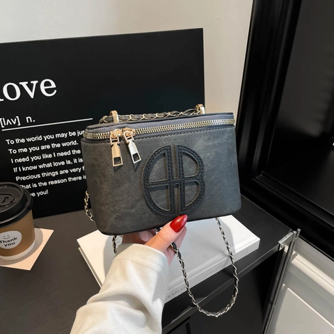 Petit Sac Bandoulière Carré Vintage Imprimé Lettres pour Femmes Sac à Épaule Boîte Chic avec Chaîne Sac à Main Décontracté Quotidien