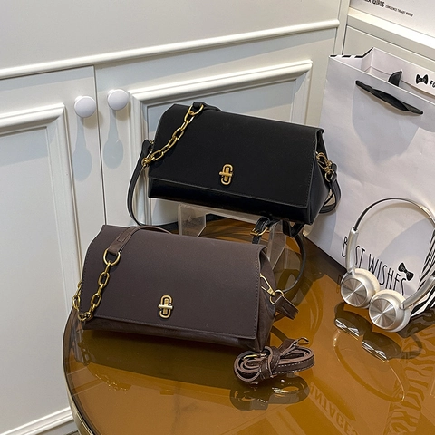 Sac à Épaule Minimaliste en Cuir PU pour Femmes Sac à Bandoulière Carré Vintage Avec Chaîne Dorée Serrure en Métal Mode