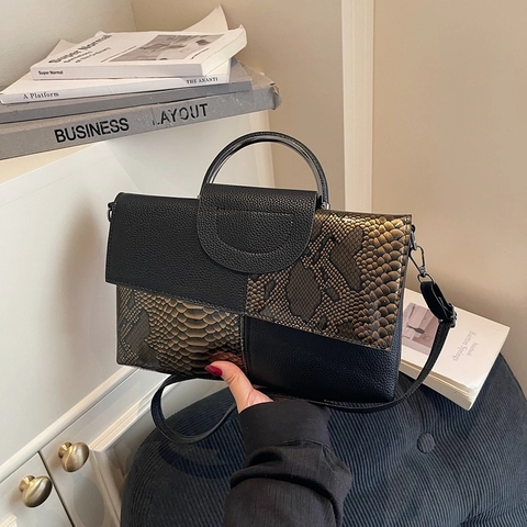Sac À Bandoulière Mode Pour Femmes En Cuir PU Patchwork Motif Serpent Sac À Main Avec Poignée En Métal Pochette