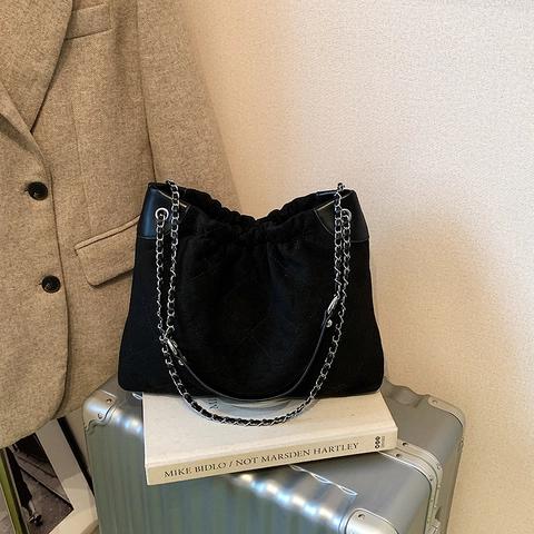 Vintage Damen Gesteppte Schultertasche Wildleder PU Leder Hobo Handtasche Große Kapazität Kordelzug Kettengurt Pendeln
