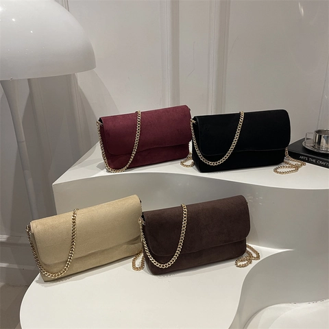 Women Faux Suede Flap Crossbody Bag Solid Color Elegant Vintage Single Shoulder Handbag With Golden Alloy Chain Strap
